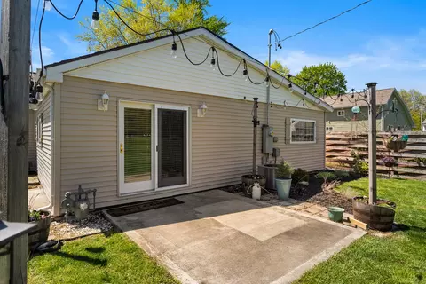 Exterior - 447 E Pine St, Paxton, IL 60957 photo 4 of 4