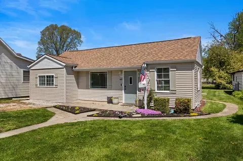Exterior - 447 E Pine St, Paxton, IL 60957 photo 1 of 4