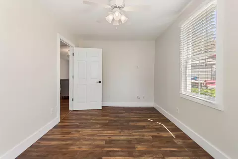 Bedroom - 447 E Pine St, Paxton, IL 60957 photo 3 of 5