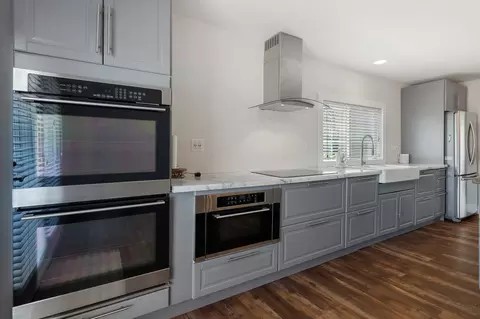 Kitchen - 447 E Pine St, Paxton, IL 60957 photo 3 of 5