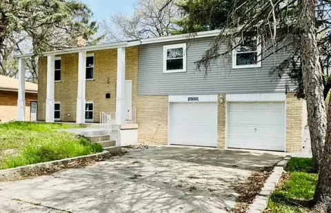 18325 Rose St, Lansing, IL 60438