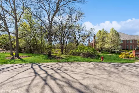 74 Hillburn Ln, North Barrington, IL 60010