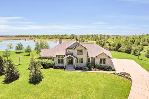 1319 Cross Creek Rd, Mahomet, IL 61853