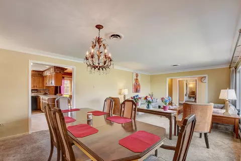 Dining - 1088 E Steger Rd, Crete, IL 60417 photo 2 of 3