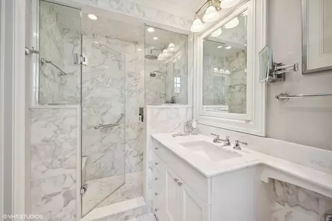 20 E Cedar St #6E, Chicago, IL 60611 photo 25