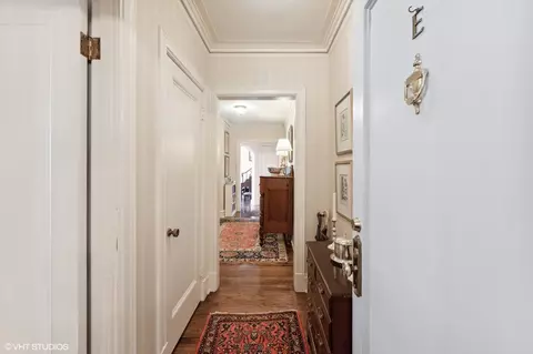 20 E Cedar St #6E, Chicago, IL 60611 photo 2