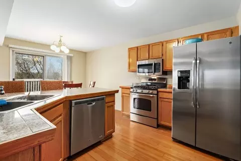 Kitchen - 1265 Summersweet Ln, Bartlett, IL 60103 photo 2 of 3