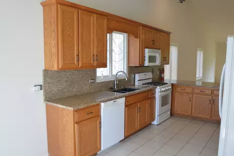Kitchen - 15963 Waterfront Cir, Plainfield, IL 60544 photo 3 of 3