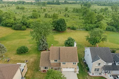 287 Windsor Dr, Bartlett, IL 60103 photo 2