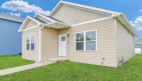 1206 S Smith Rd, Urbana, IL 61802