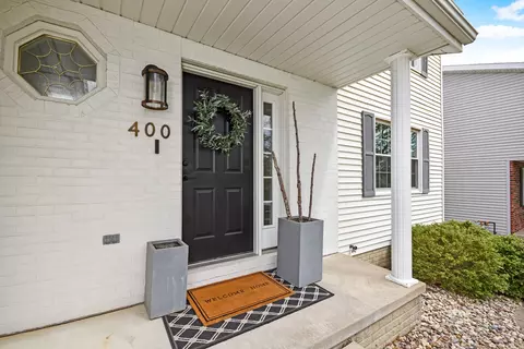 Exterior - 400 Plumage Ct, Normal, IL 61761 photo 2 of 17