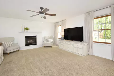 Living - 400 Plumage Ct, Normal, IL 61761 photo 2 of 10