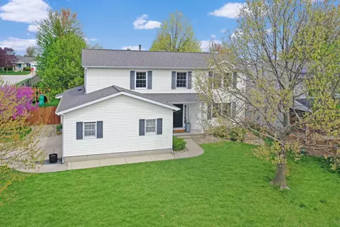 400 Plumage Ct, Normal, IL 61761
