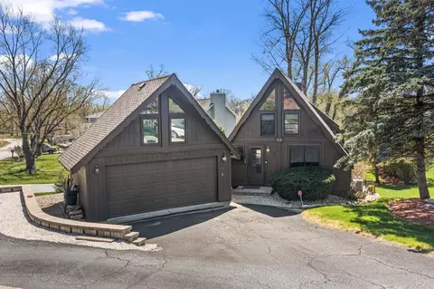 910 Sheridan Dr, Wauconda, IL 60084