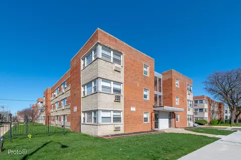 2401 W Balmoral Ave #1C, Chicago, IL 60625