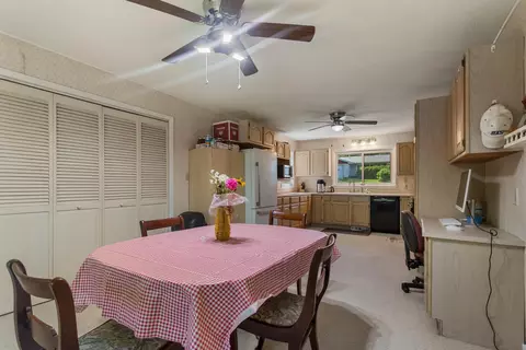 204 Hickory Dr, Roberts, IL 60962 photo 14