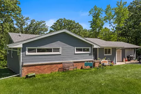 204 Hickory Dr, Roberts, IL 60962 photo 2