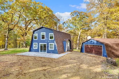 3221 S Rocky Hill Rd, Galena, IL 61036