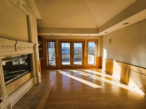 102 E Farnham Ln, Wheaton, IL 60189 photo 13