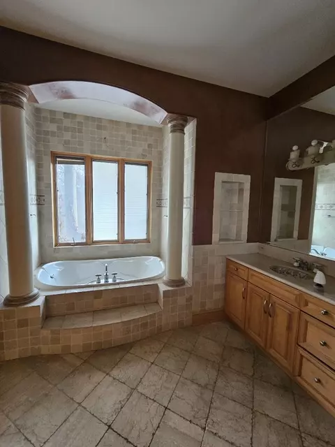 102 E Farnham Ln, Wheaton, IL 60189 photo 27