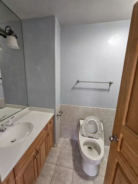 102 E Farnham Ln, Wheaton, IL 60189 photo 22