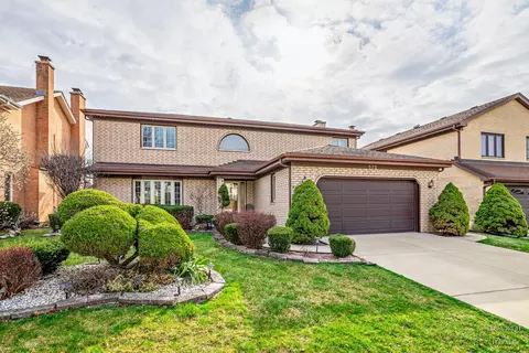 573 N 3rd Ave, Des Plaines, IL 60016