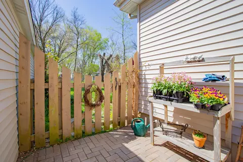 Exterior - 767 Goethe St, Elgin, IL 60123 photo 3 of 6