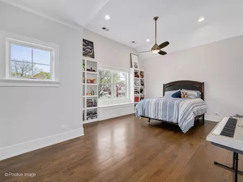 Bedroom - 554 Forest Ave, River Forest, IL 60305 photo 3 of 5
