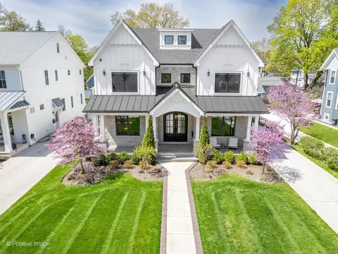 Exterior - 554 Forest Ave, River Forest, IL 60305 photo 21 of 22