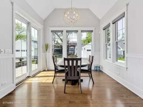 Dining - 554 Forest Ave, River Forest, IL 60305 photo 4 of 5