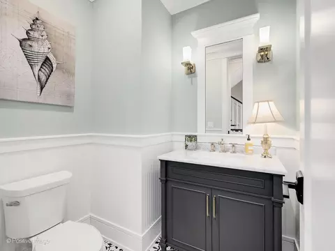 Bath - 554 Forest Ave, River Forest, IL 60305 photo 1 of 13