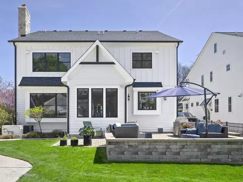 Exterior - 554 Forest Ave, River Forest, IL 60305 photo 11 of 22