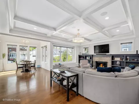 Living - 554 Forest Ave, River Forest, IL 60305 photo 4 of 7