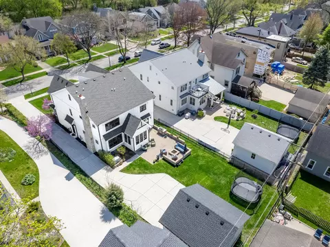 Exterior - 554 Forest Ave, River Forest, IL 60305 photo 17 of 22