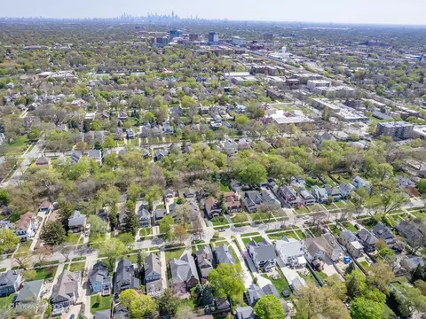 View/Area - 554 Forest Ave, River Forest, IL 60305 photo 2 of 3