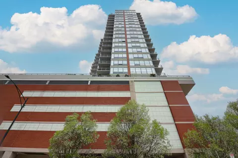 1600 S Prairie Ave #1806, Chicago, IL 60616