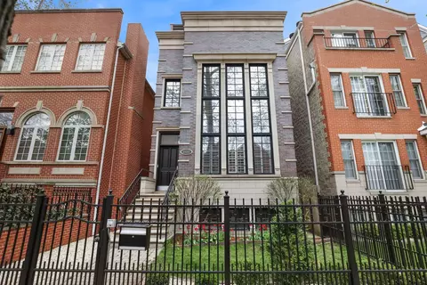 1528 W Henderson St, Chicago, IL 60657