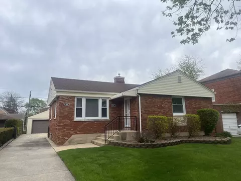 2447 S 5th Ave, North Riverside, IL 60546