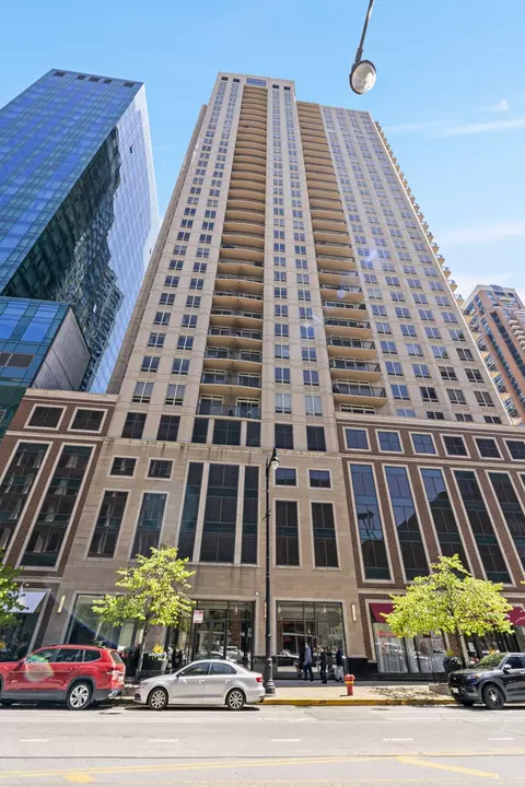 1111 S Wabash Ave #1602, Chicago, IL 60605