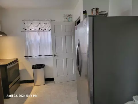 10111 S Forest Ave, Chicago, IL 60628 photo 3