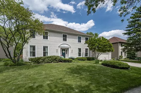 525 De Lasalle Ave, Naperville, IL 60540