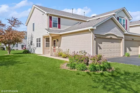 1860 S Wentworth Cir, Romeoville, IL 60446