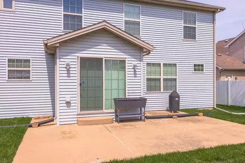 Exterior - 3161 Butterfly Dr, Normal, IL 61761 photo 16 of 18