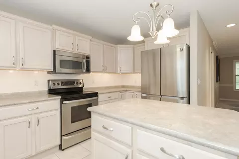 Kitchen - 3161 Butterfly Dr, Normal, IL 61761 photo 3 of 4