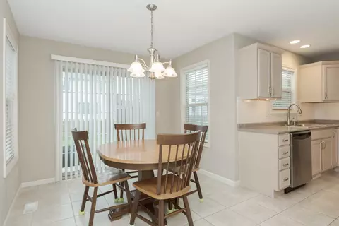 Dining - 3161 Butterfly Dr, Normal, IL 61761 photo 3 of 4