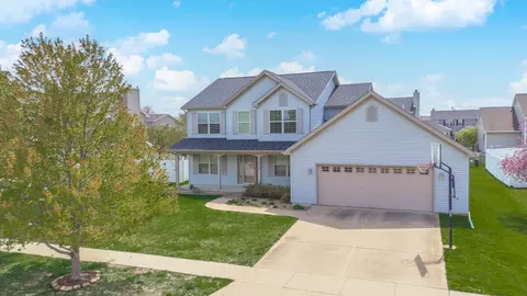 Exterior - 3161 Butterfly Dr, Normal, IL 61761 photo 4 of 18