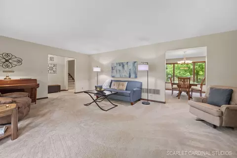 0 N375 Silverleaf Blvd, Wheaton, IL 60187 photo 3