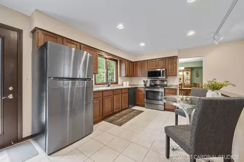 0 N375 Silverleaf Blvd, Wheaton, IL 60187 photo 8