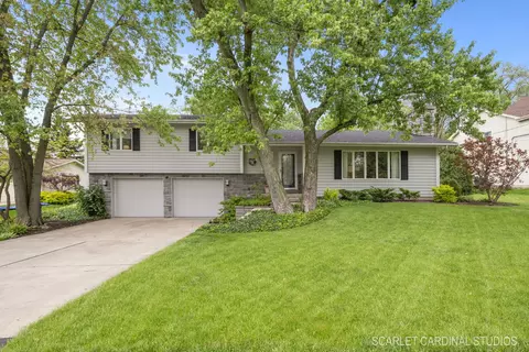 0 N375 Silverleaf Blvd, Wheaton, IL 60187