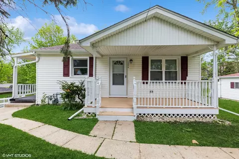 1328 Lumber St, Crete, IL 60417